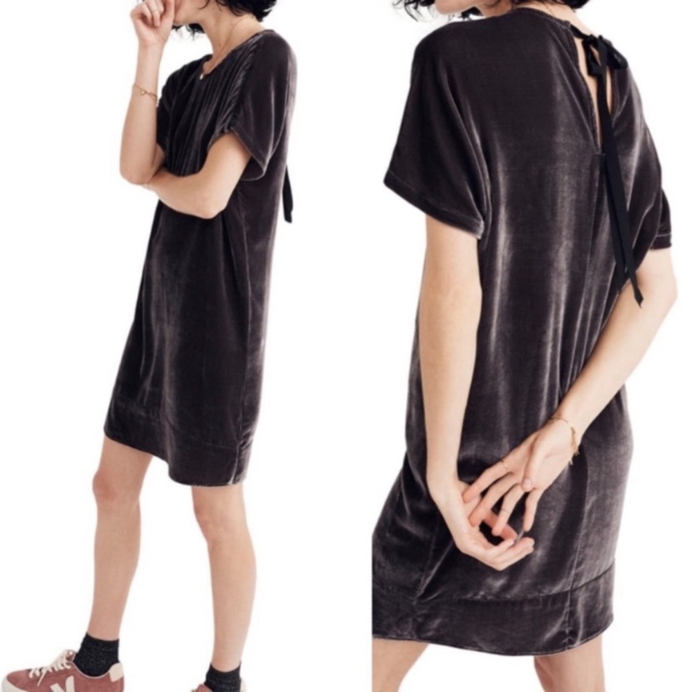 Madewell Velvet Short-Sleeve Shift Dress in Charcoal